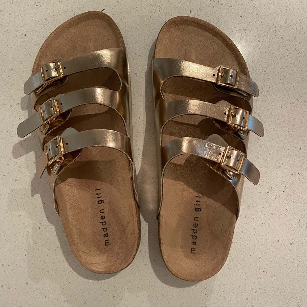 ⭐️2/$20⭐️ Madden Girl Gold Slide Sandal
